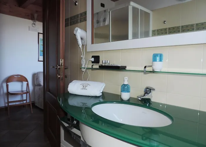 Le Due Querce Lodge Toano